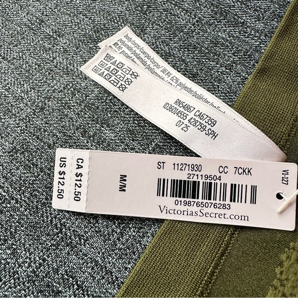 NWT Victoria’s Secret Seamless Hiphugger Panty Green Chameleon Leopards Medium - Picture 6 of 6